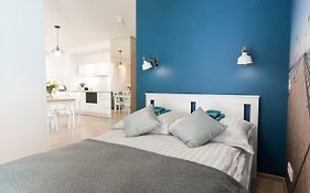 Blue Apartment In Vibrant Heart Of Gdynia